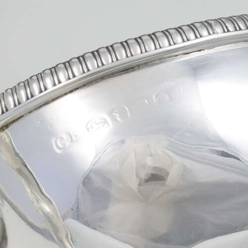 Stunning Pair Of Georgian Silver Pedestal Sauce Boats / Sauceboats