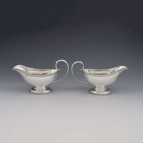 Stunning Pair Of Georgian Silver Pedestal Sauce Boats / Sauceboats