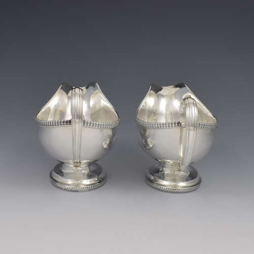 Stunning Pair Of Georgian Silver Pedestal Sauce Boats / Sauceboats