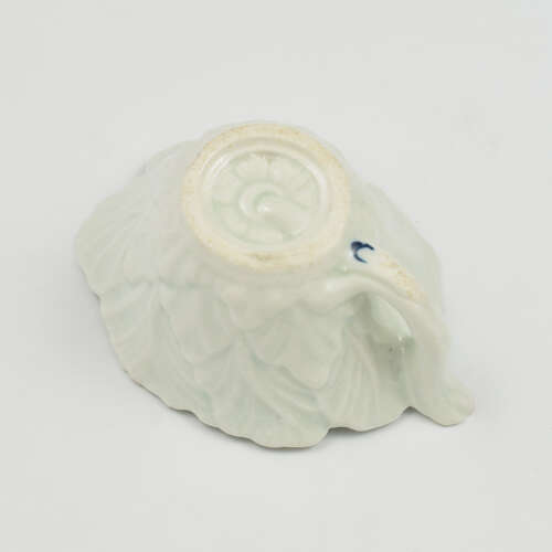 Rare Dr Wall / First Period Worcester Porcelain Butter Boat Rose & Running Border c.1760