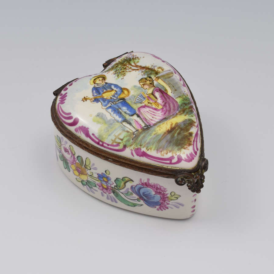 Pretty French Lille Enamel Heart Shape Trinket Jewellery Box
