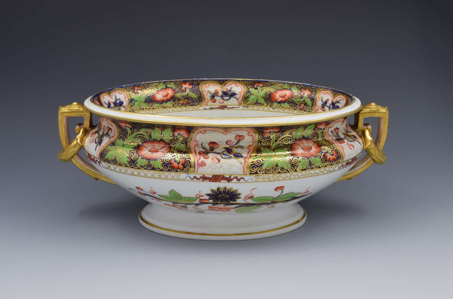 Victorian Davenport Imari Centrepiece Bowl / Jardiniere