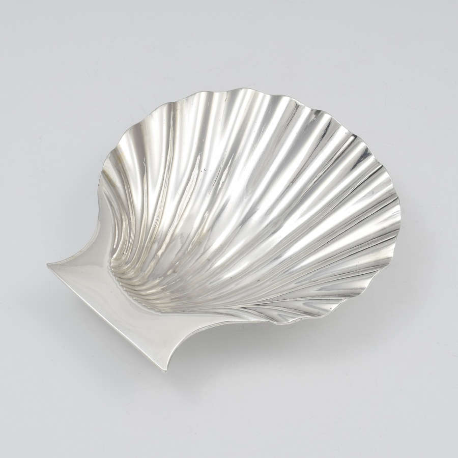 George II Silver Scallop Shell Butter Dish Peter Archambo I