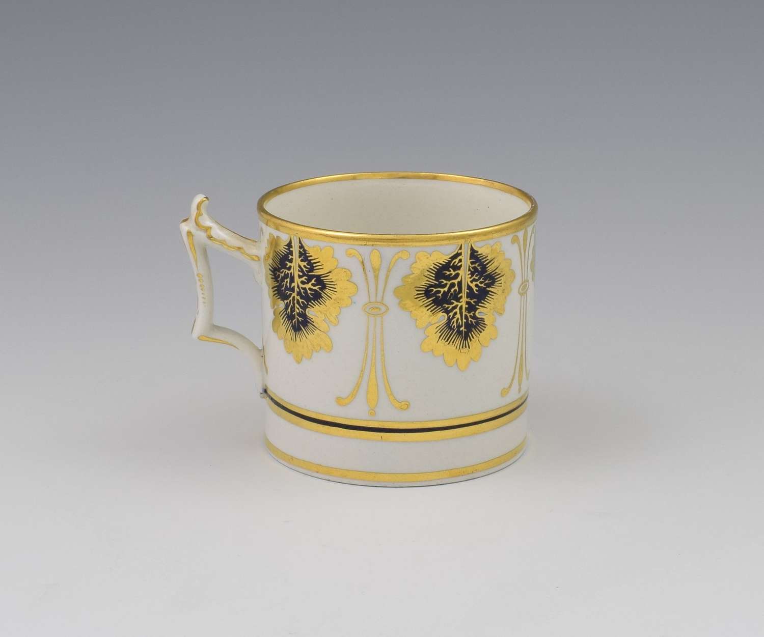 Flight Barr & Barr Worcester Porcelain Coffee Can c.1820