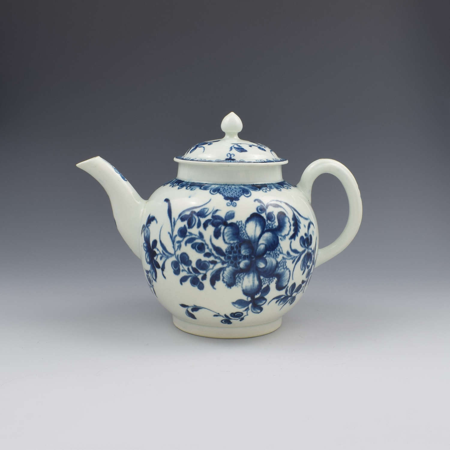 Large First Period Worcester Porcelain Mansfield Pattern Teapot c.1775