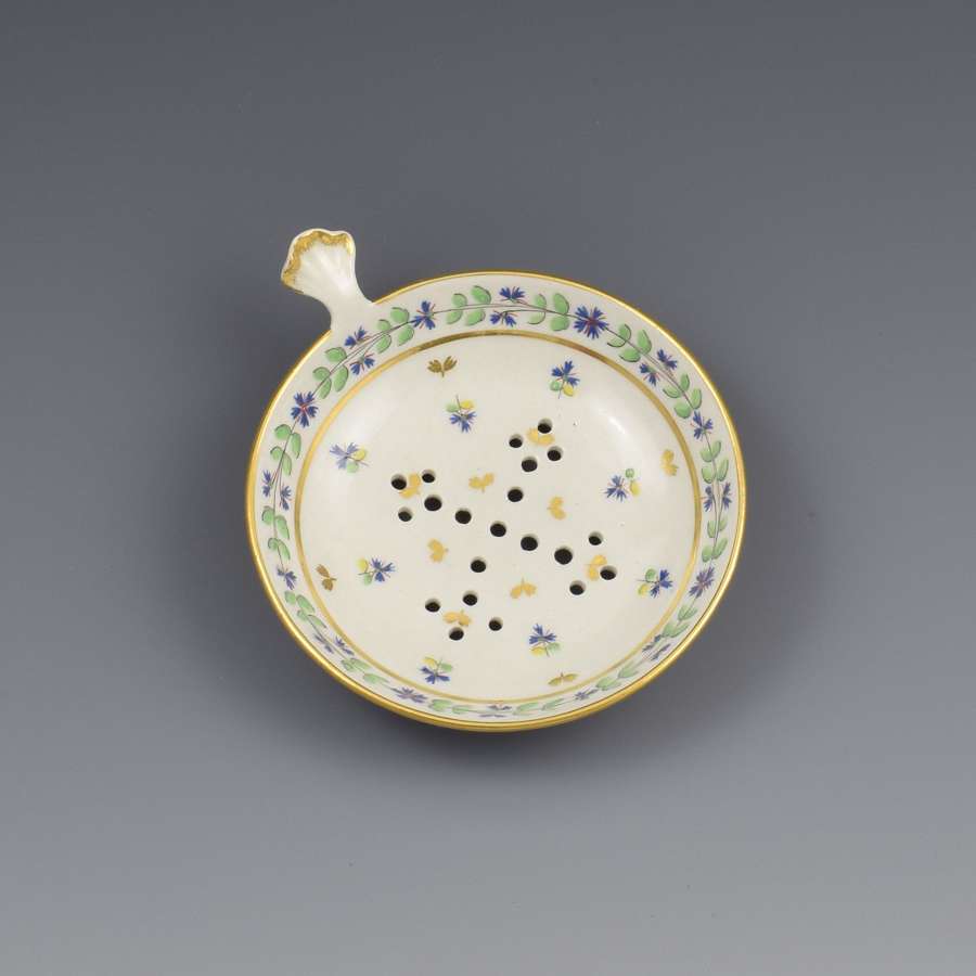 Rare Flight Period Worcester Porcelain Egg Drainer c.1790