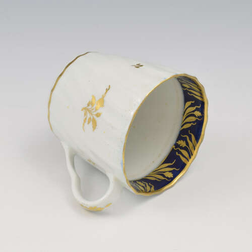 Chamberlain's Worcester Porcelain Spiral Fluted Coffee Can Patt. 273 c.1800