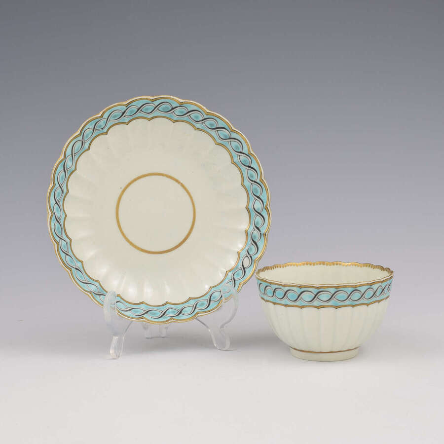 Pretty Worcester Porcelain Fluted Tea Bowl & Saucer Turquoise Guilloche Border c.1770