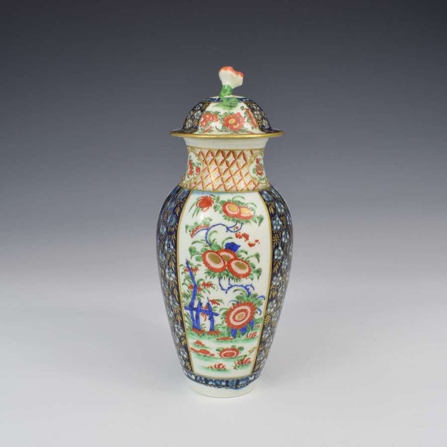 First Period Worcester Porcelain Kakiemon Vase & Cover Ex-Zorensky