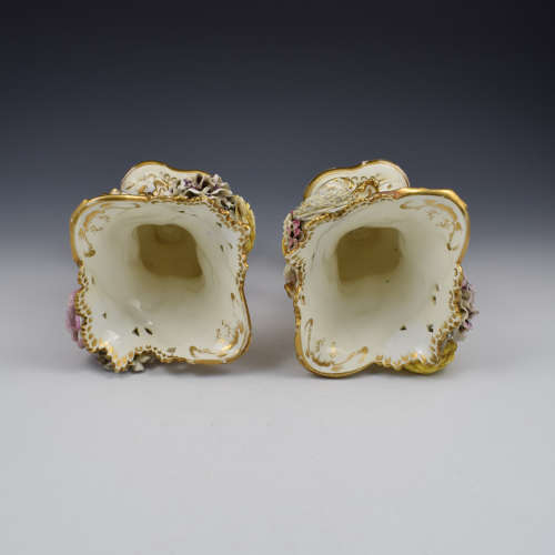 Stunning Pair Of Coalport Porcelain Coalbrookdale Rococo Flower Encrusted Vases c.1835