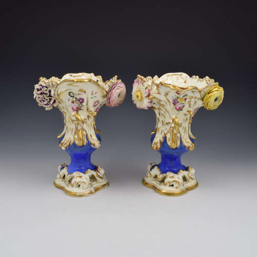 Stunning Pair Of Coalport Porcelain Coalbrookdale Rococo Flower Encrusted Vases c.1835