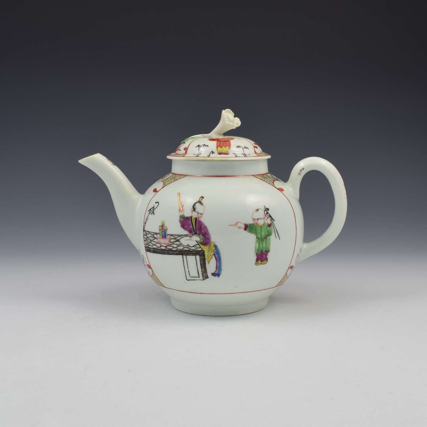 First Period Worcester Porcelain Chinoiserie / Mandarin Pattern Teapot