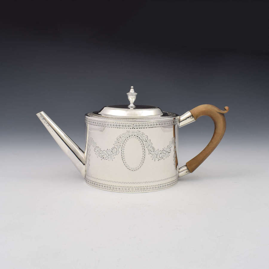 Fine Georgian Silver Oval Teapot 1783 John Kidder