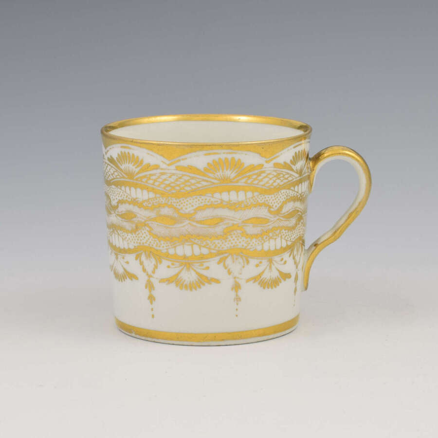 Stunning Georgian Coalport Porcelain Gilt Lace Coffee Can c.1805