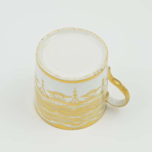 Stunning Georgian Coalport Porcelain Gilt Lace Coffee Can c.1805