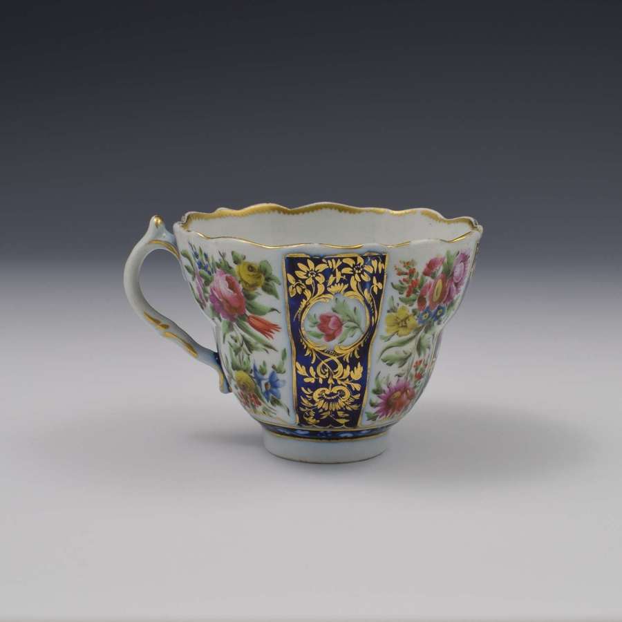 First Period Worcester Porcelain Queen's Pattern Chocolate Cup c.1768