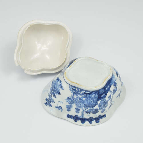 Superb Derby Porcelain Blue & White Quatrefoil Sauce Tureen & Cover c.1768