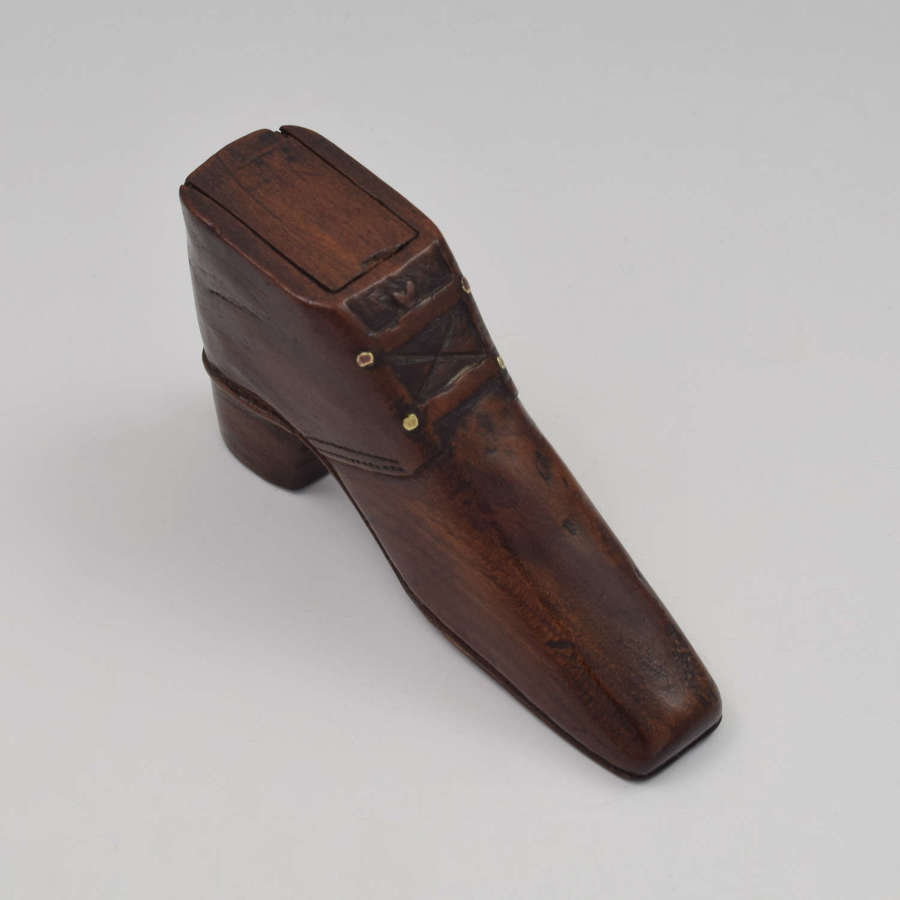 Georgian Carved Mahogany & Brass Love Heart Shoe Snuff Box
