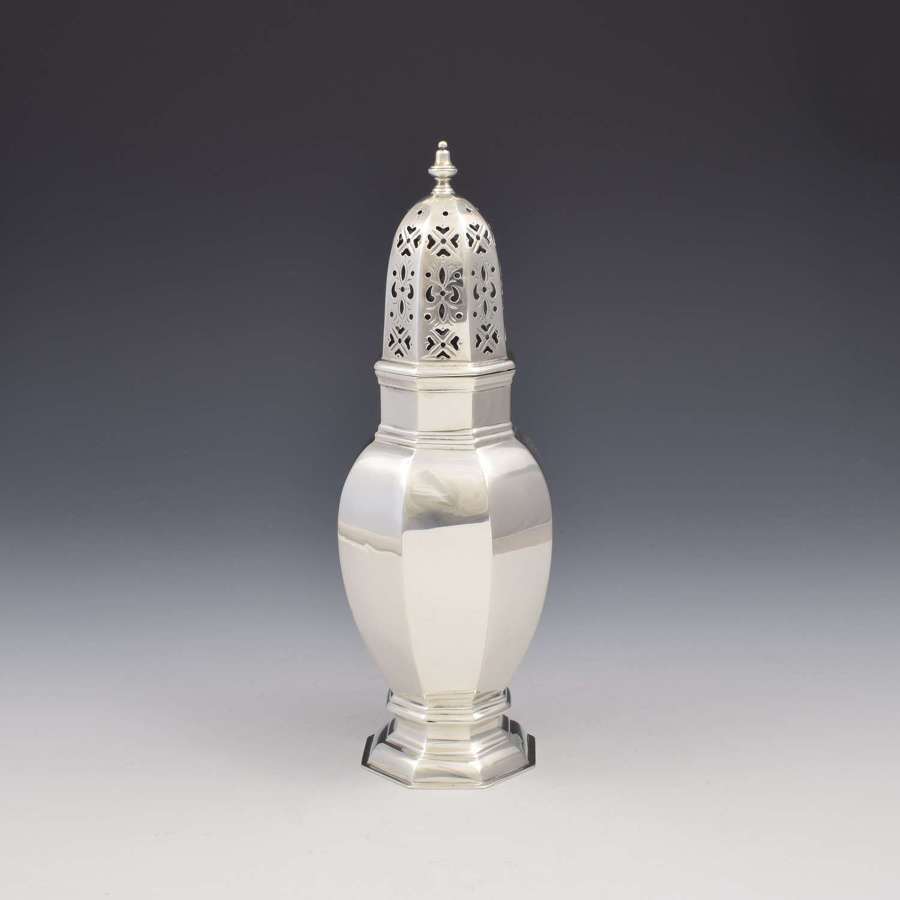 Large Edwardian Silver Sugar Caster Goldsmiths & Silversmiths Co. Ltd