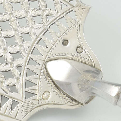 Fine 18th Century French Pierced 0.950 Silver Fish Slice Server Paris
