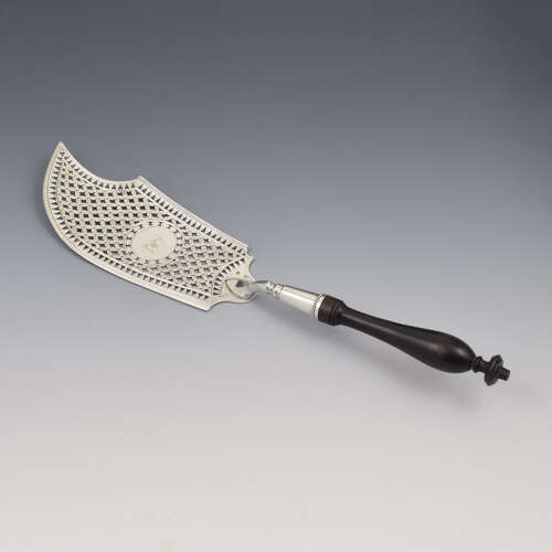 Fine 18th Century French Pierced 0.950 Silver Fish Slice Server Paris