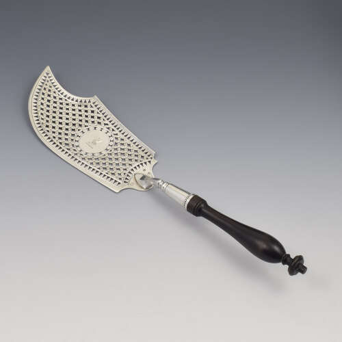 Fine 18th Century French Pierced 0.950 Silver Fish Slice Server Paris