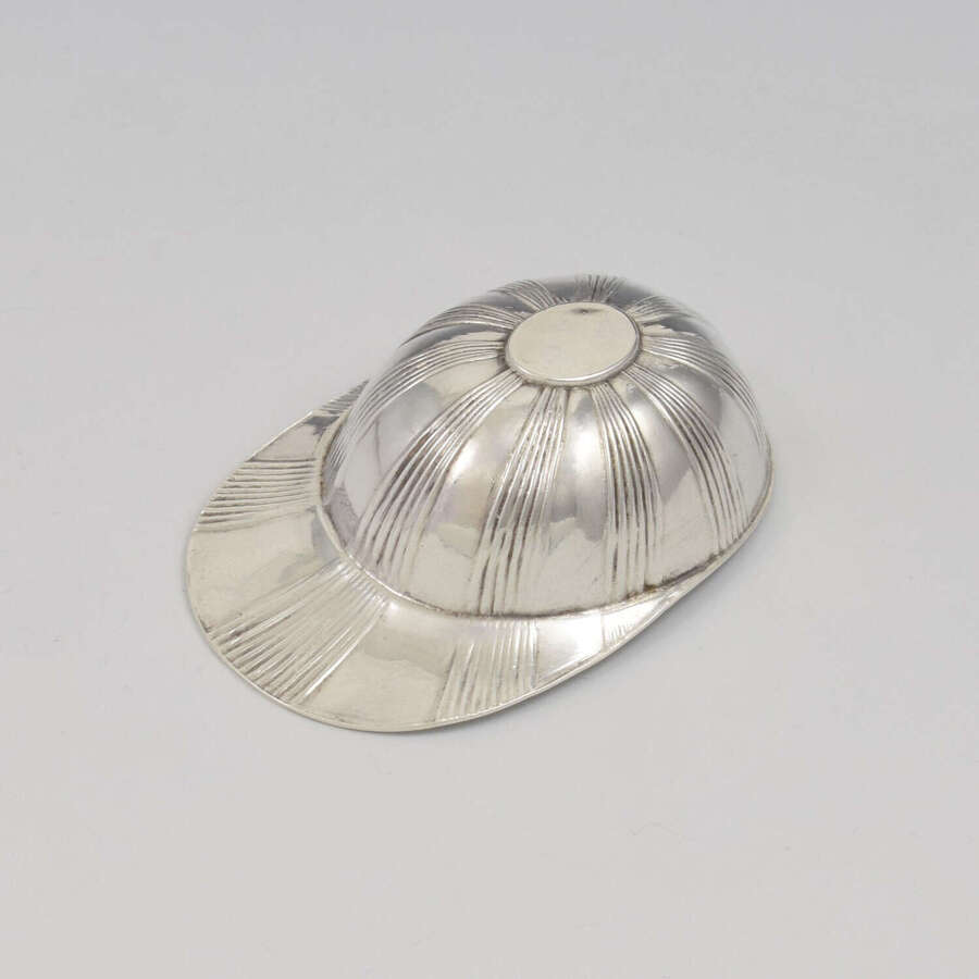 Rare Georgian Hallmarked Silver Jockey Cap Caddy Spoon c.1798