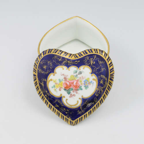 Rare Edwardian Royal Crown Derby Porcelain Heart Shaped Jewellery Box Patt. 5589 1905