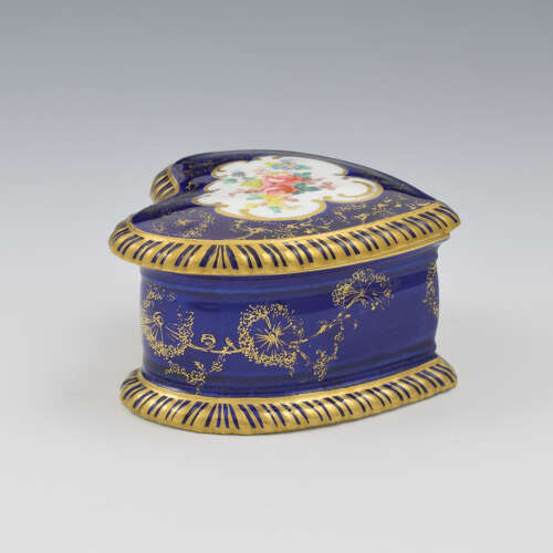 Rare Edwardian Royal Crown Derby Porcelain Heart Shaped Jewellery Box Patt. 5589 1905