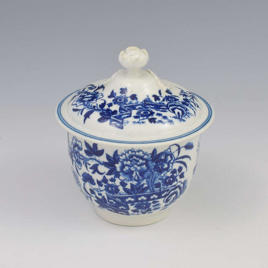First Period Worcester Porcelain Fence Pattern Sucrier / Sugar Bowl & Cover c.1770