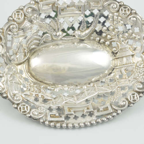 Pretty Edwardian Pierced Silver Trinket Dish Chinoiseries Scenes