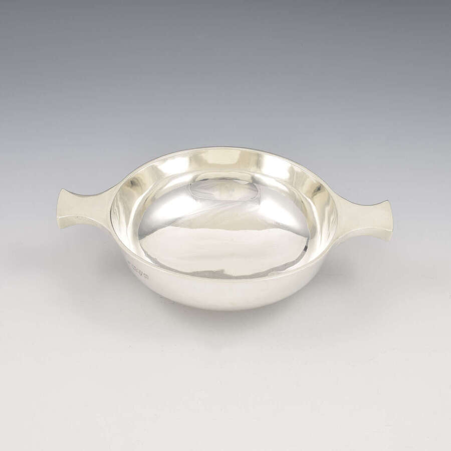 Large Antique Edwardian Sterling Silver Quaich Chester Nathan & Hayes